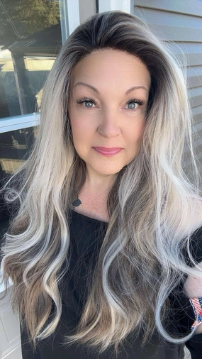 Brenda Collection-Stella 26 inches Highlight ash blonde body wave T part lace front wigs