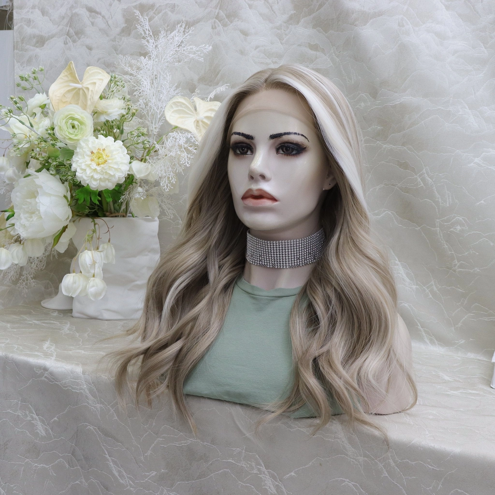 IMstyle Lona ash blonde with big highlights Tpart lace front glue less TK112-2418