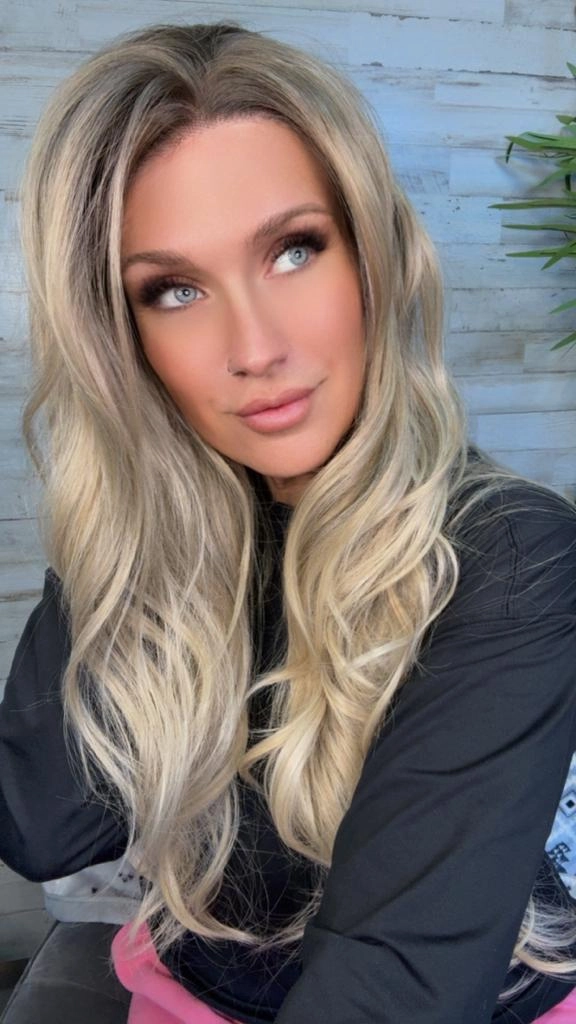 IMstyle Shastina New big Lace Free parting ashy Blonde with Soft rooting 13*4 (Nicole)