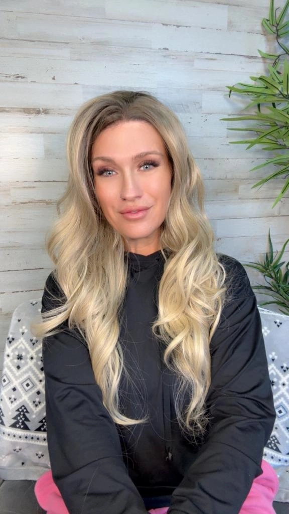 IMstyle Shastina New big Lace Free parting ashy Blonde with Soft rooting 13*4 (Nicole)