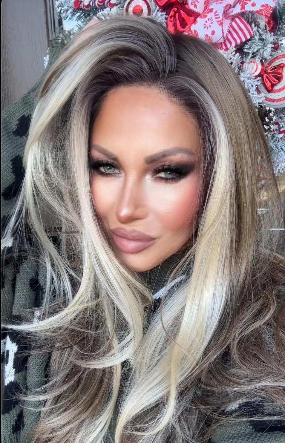Imstylewigs Hallie T-Part Glueless 26inches Light Brown With Golden Highlights Lace Front Wigs (sharaCollection)